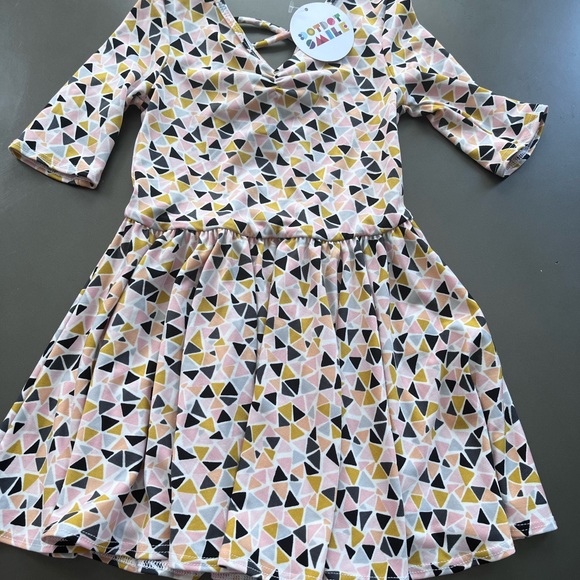 NWT Dot Dot Smile toddler dress size 2T .3/4 sleeve 95% polyester 5% spandex - Picture 1 of 3